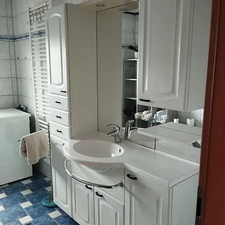 Zur Schoenen Aussicht * Buchen (Odenwald, Baden-Wurttemberg)