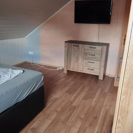 Zur Schoenen Aussicht *