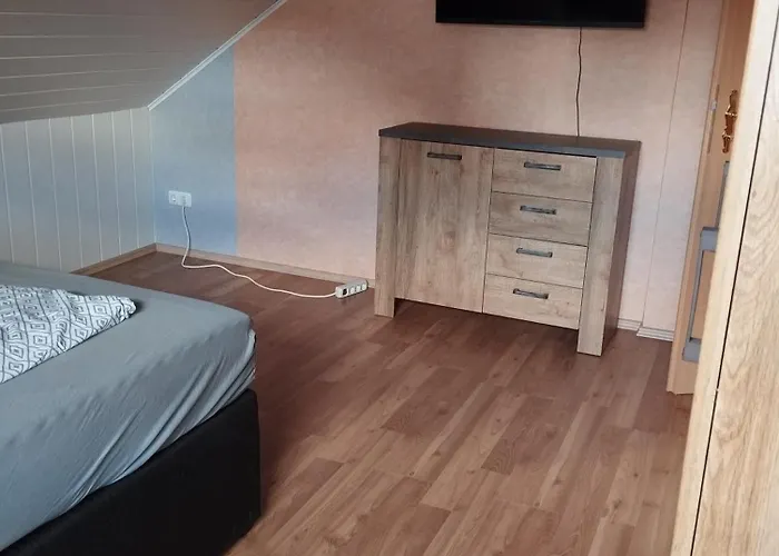 Zur Schoenen Aussicht *